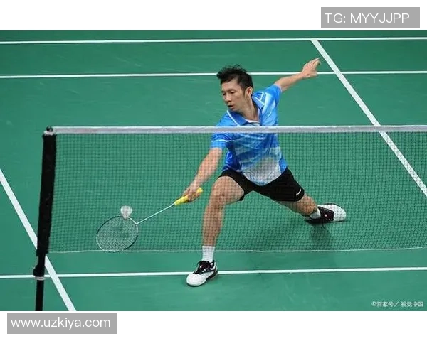 重庆羽毛球队防守策略揭秘：深度解析羽毛球技术与战术的完美结合